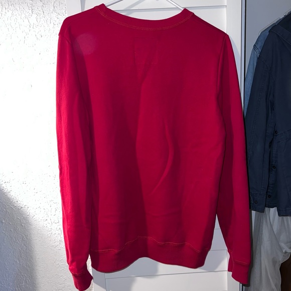 Hollister Sweater - Picture 4 of 7
